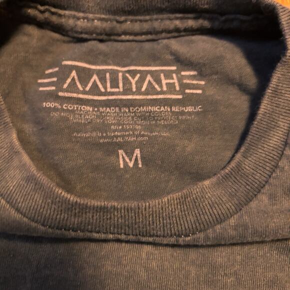 Aaliyah Princess of R&B Rock The Boat Graphic Tee Medium - Picture 2 of 4